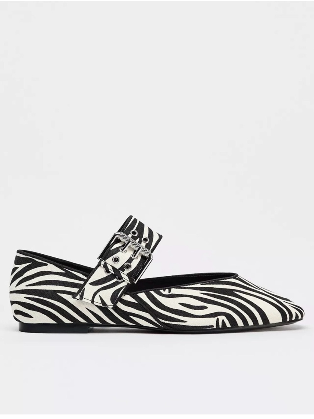 Brand New Zara size 8 (38)
Zebra-Print Mary Jane Flats - Black & White